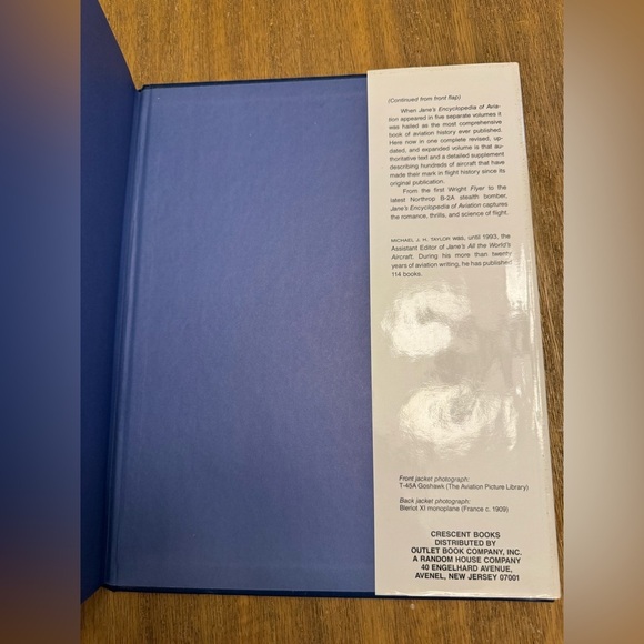 Jane’s Encyclopedia of Aviation Five Volumes in 1 hardback book - Picture 3 of 16